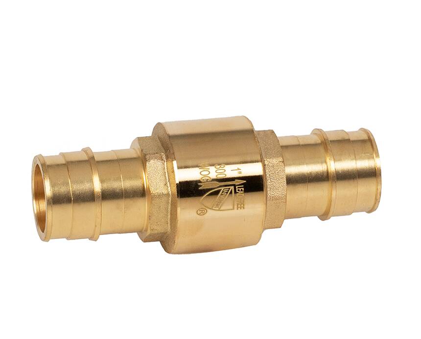 E-521G - A brass plumbing fitting with a cylindrical shape and beveled edges, designed for hose connections. It has a polished surface and a sturdy appearance.