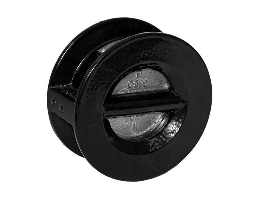 F-592 - A black industrial pulley with a central groove for a belt, showcasing a metallic inner surface, used in mechanical systems, on a white background.